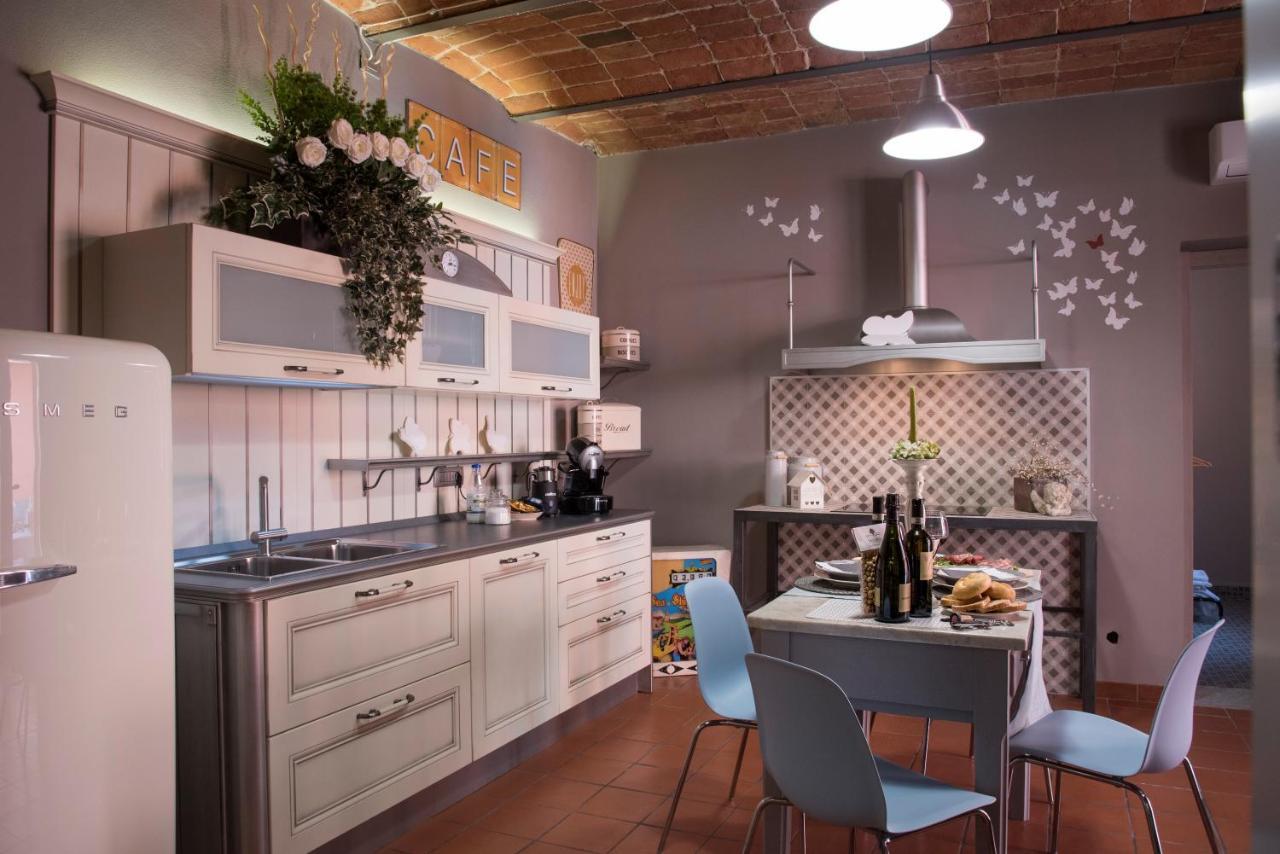 APPARTAMENTO VACANZE / HOLIDAY FLAT Farfalle&RossoBarbera Montegrosso dʼAsti Esterno foto