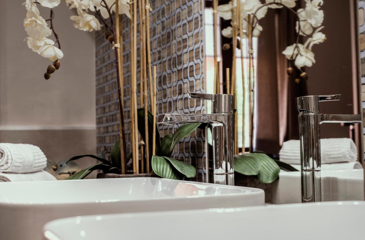APPARTAMENTO VACANZE / HOLIDAY FLAT Farfalle&RossoBarbera Montegrosso dʼAsti Esterno foto